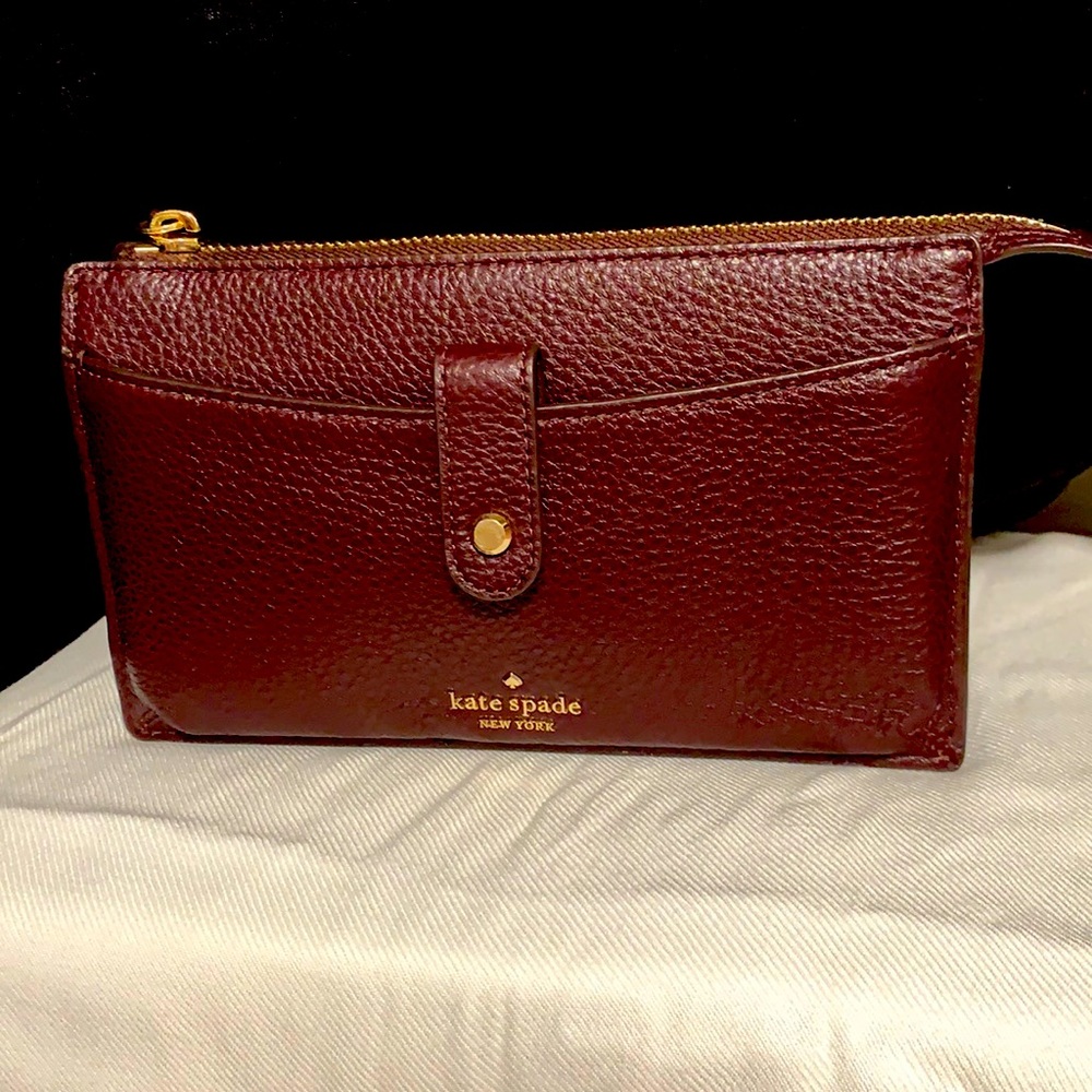 Kate Spade,  Leather small crossbody bag with space for your IPhone, Burgundy,